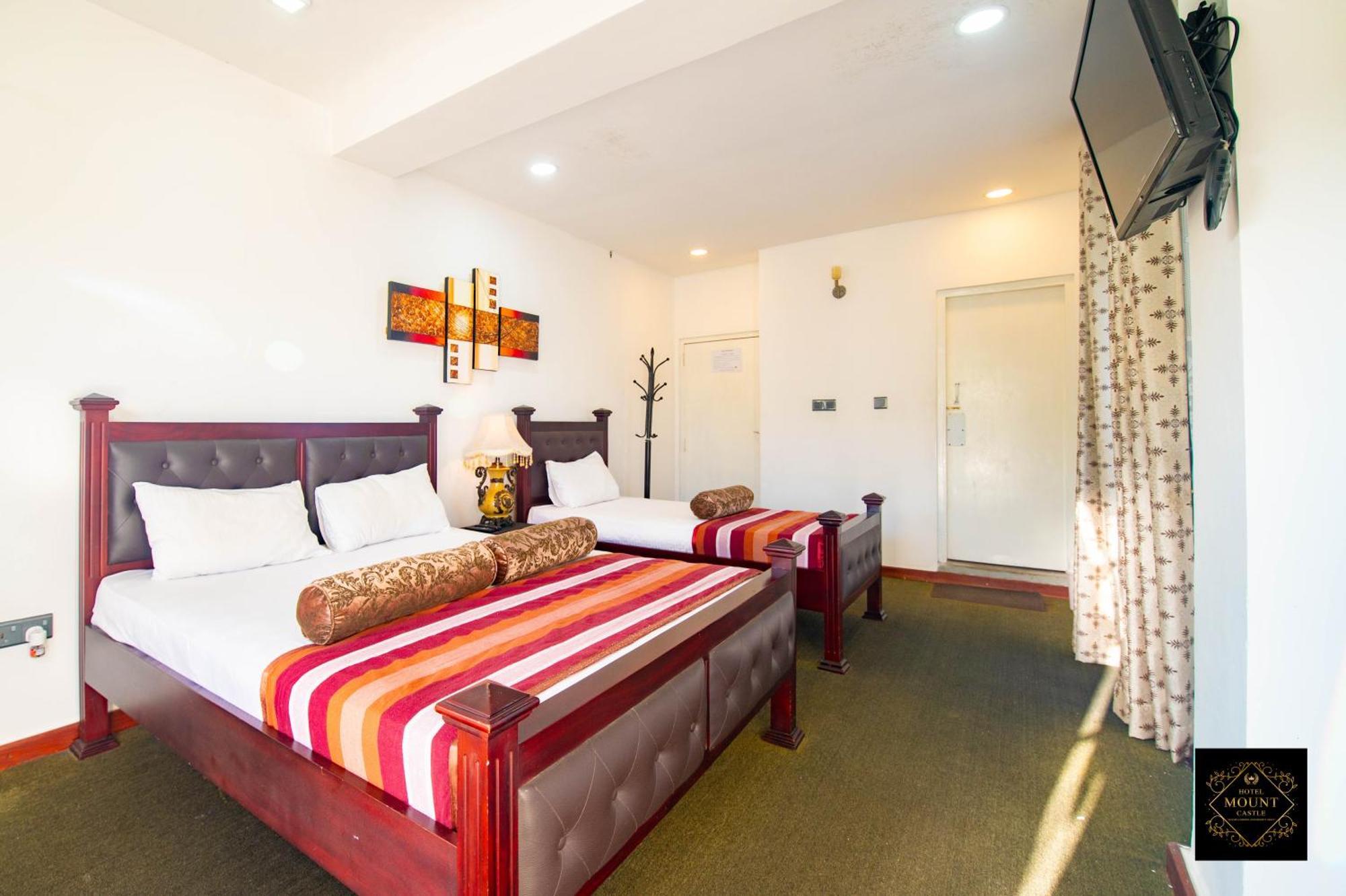 Hotel Mount Castle ฮัตตอน ภายนอก รูปภาพ