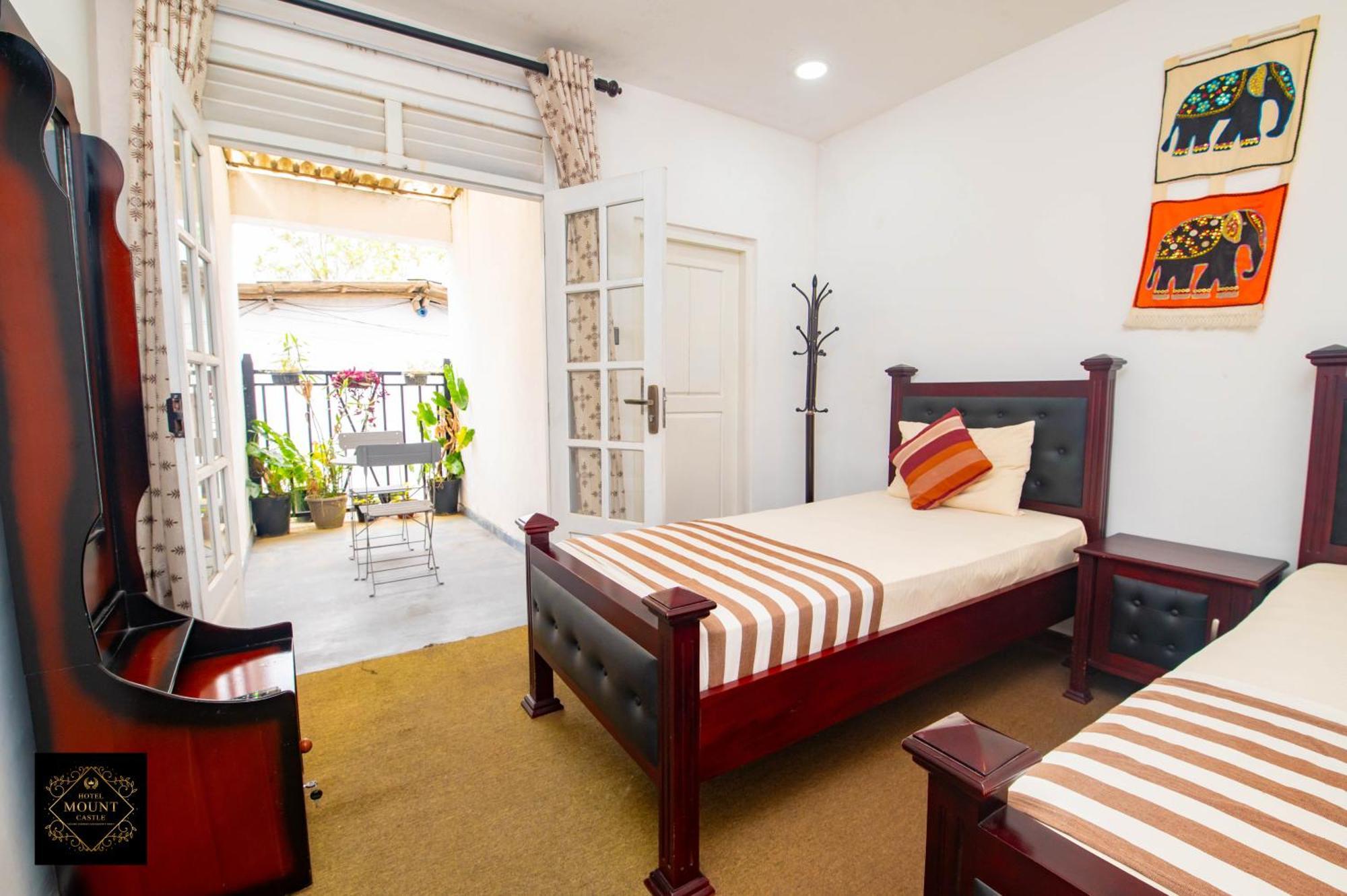 Hotel Mount Castle ฮัตตอน ภายนอก รูปภาพ